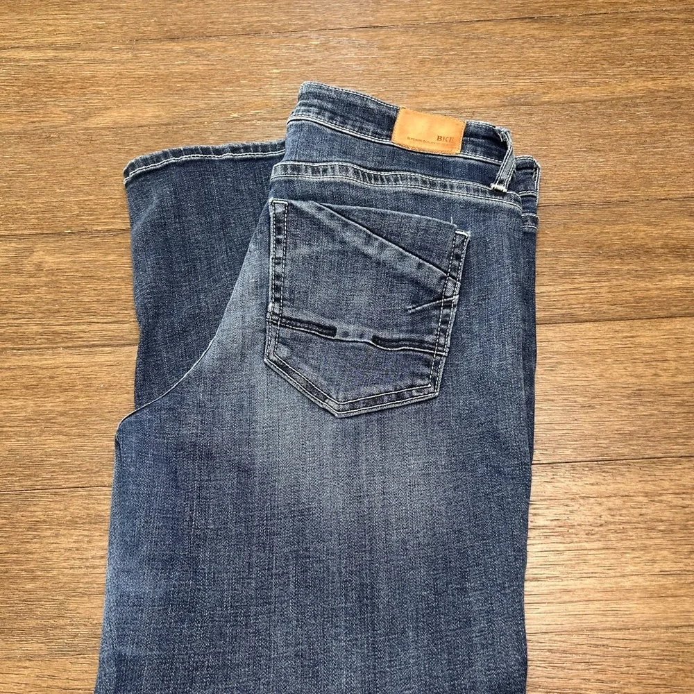 BKE Victoria Stretch Cropped Jeans Mid‎ Rise Women’s Size 30 waist